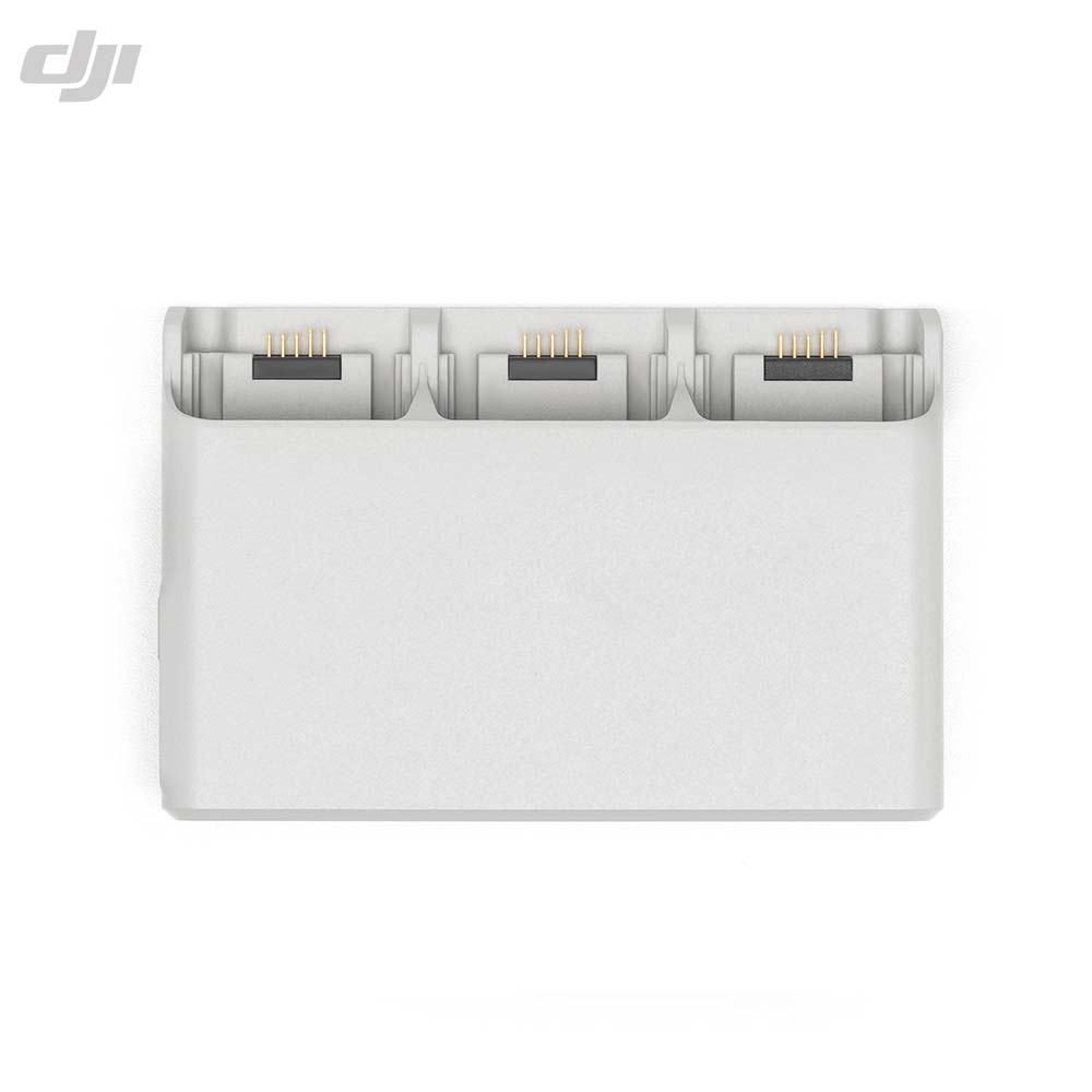DJI Neo - Двунаправленный зарядный хаб — изображение 5